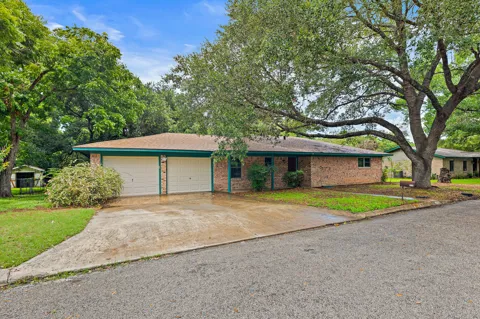215 Memorial Drive