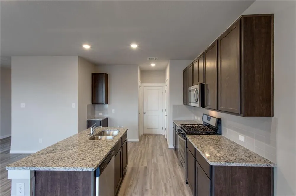 17303 C Leafroller Drive Pflugerville, TX 78660