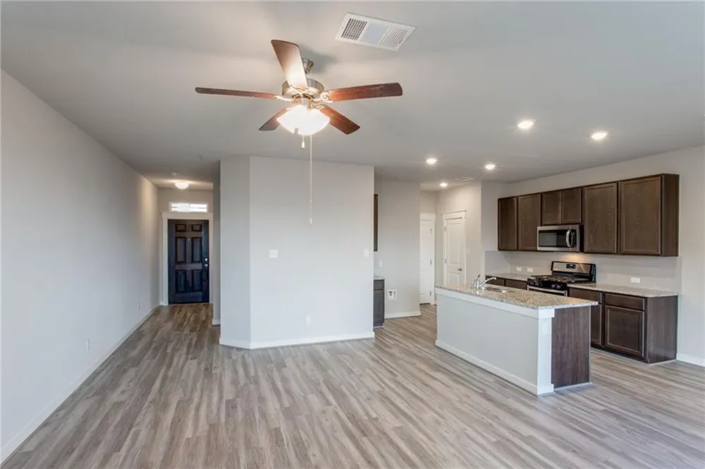 17303 C Leafroller Drive Pflugerville, TX 78660