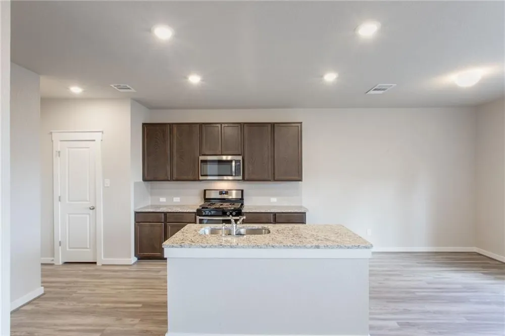 17303 C Leafroller Drive Pflugerville, TX 78660