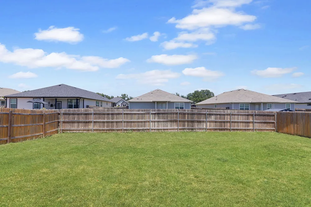 121 Bunting Lane Bertram, TX 78605