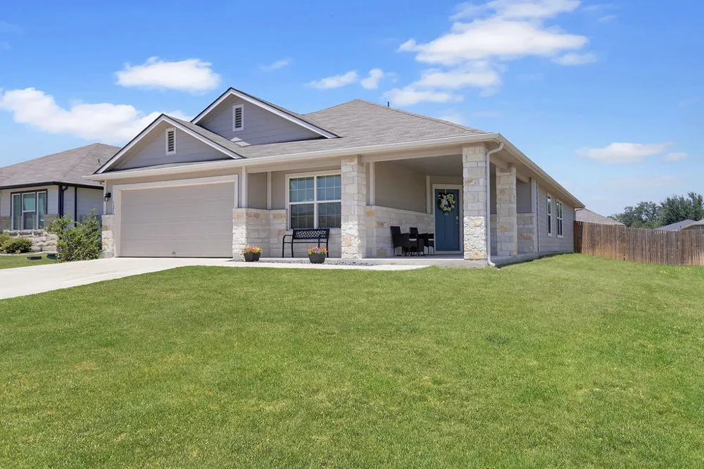 121 Bunting Lane Bertram, TX 78605