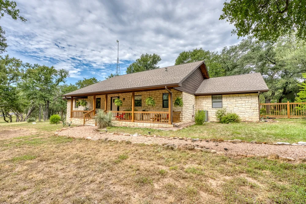 600 Avenida Serena Marble Falls, TX 78654