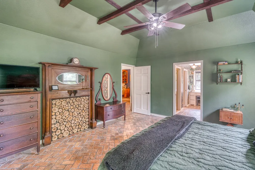 600 Avenida Serena Marble Falls, TX 78654