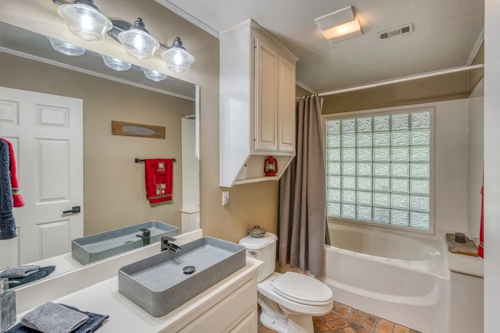 600 Avenida Serena Marble Falls, TX 78654