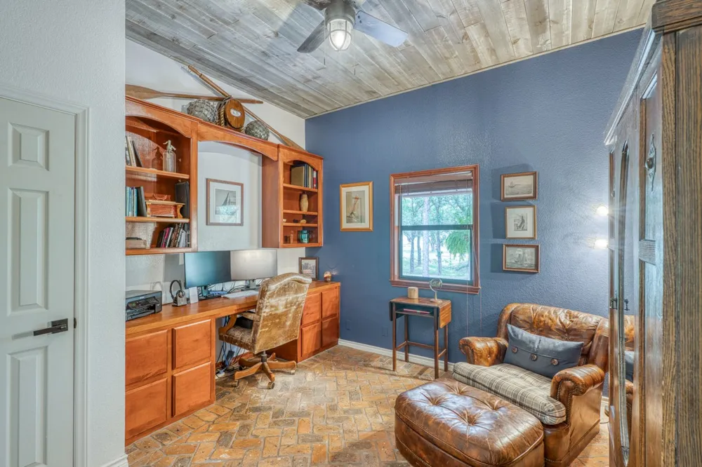 600 Avenida Serena Marble Falls, TX 78654