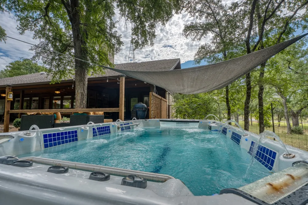 600 Avenida Serena Marble Falls, TX 78654