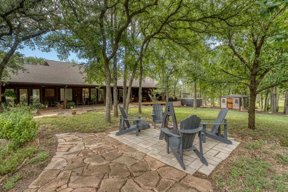 600 Avenida Serena Marble Falls, TX 78654