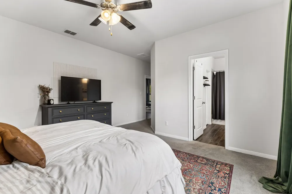 2851 Brand Iron Drive San Marcos, TX 78666