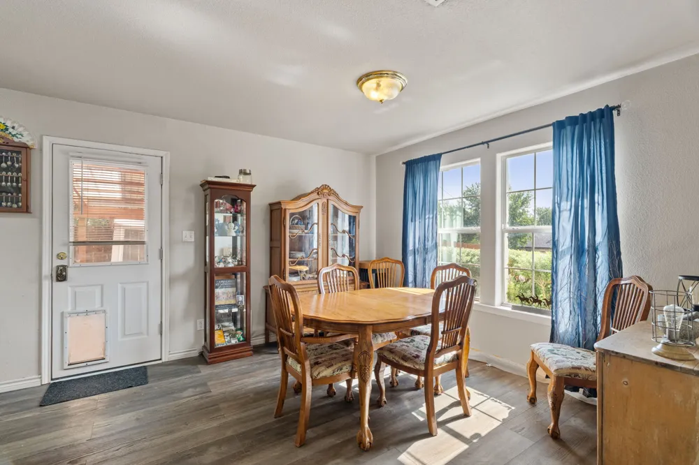 808 Pecan Lane Cottonwood Shores, TX 78657