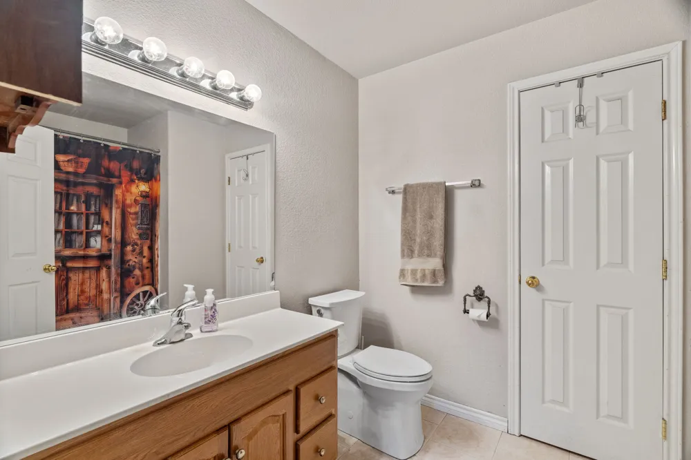 808 Pecan Lane Cottonwood Shores, TX 78657