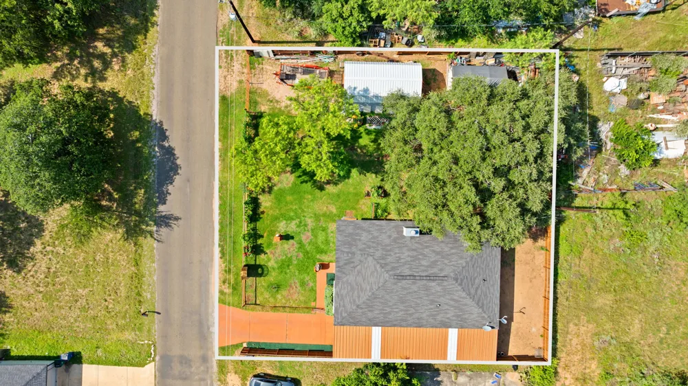 808 Pecan Lane Cottonwood Shores, TX 78657