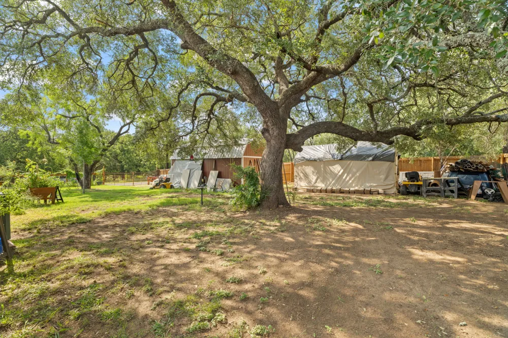 808 Pecan Lane Cottonwood Shores, TX 78657