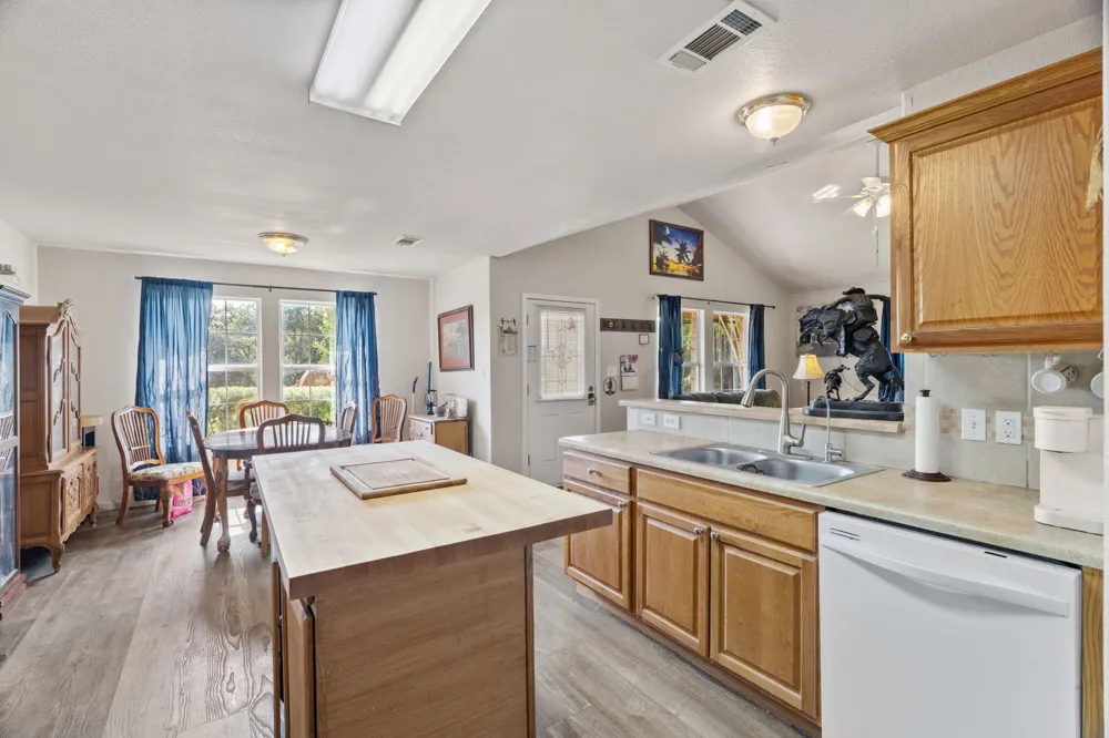 808 Pecan Lane Cottonwood Shores, TX 78657