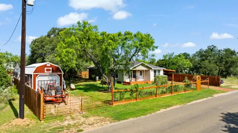 808 Pecan Lane
