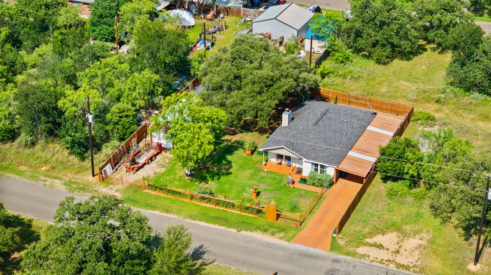 808 Pecan Lane Cottonwood Shores, TX 78657