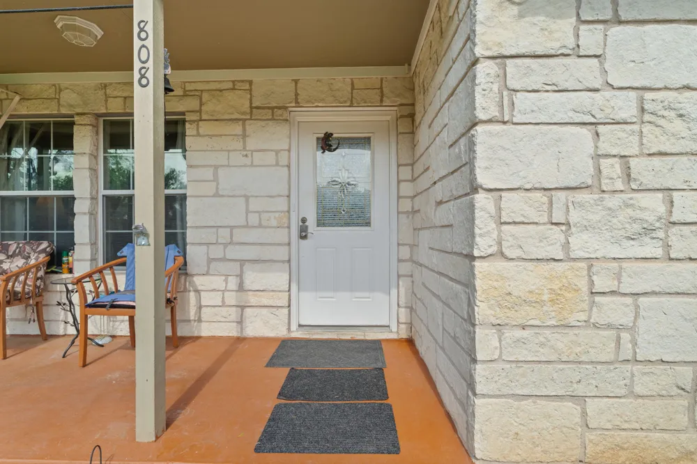 808 Pecan Lane Cottonwood Shores, TX 78657