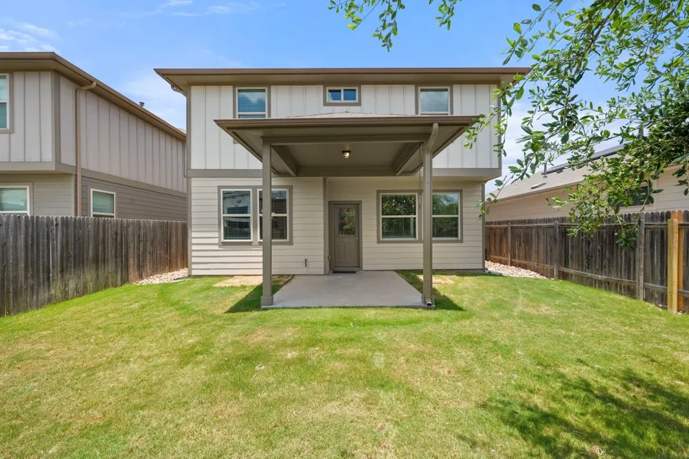1209 Falconer Way Austin, TX 78748