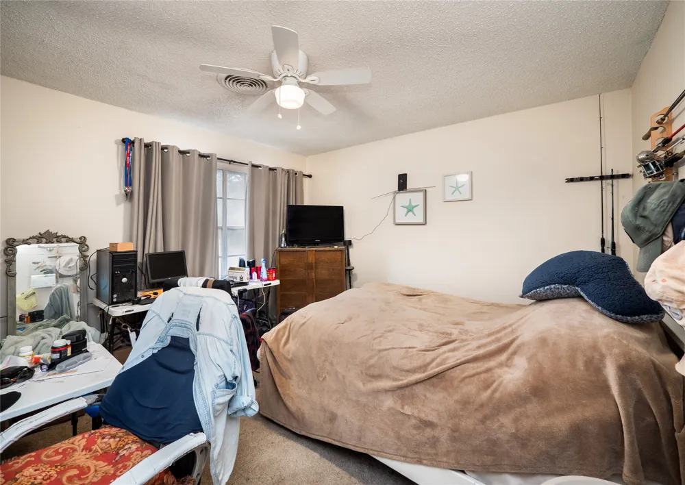 112 Hasler Street Bastrop, TX 78602