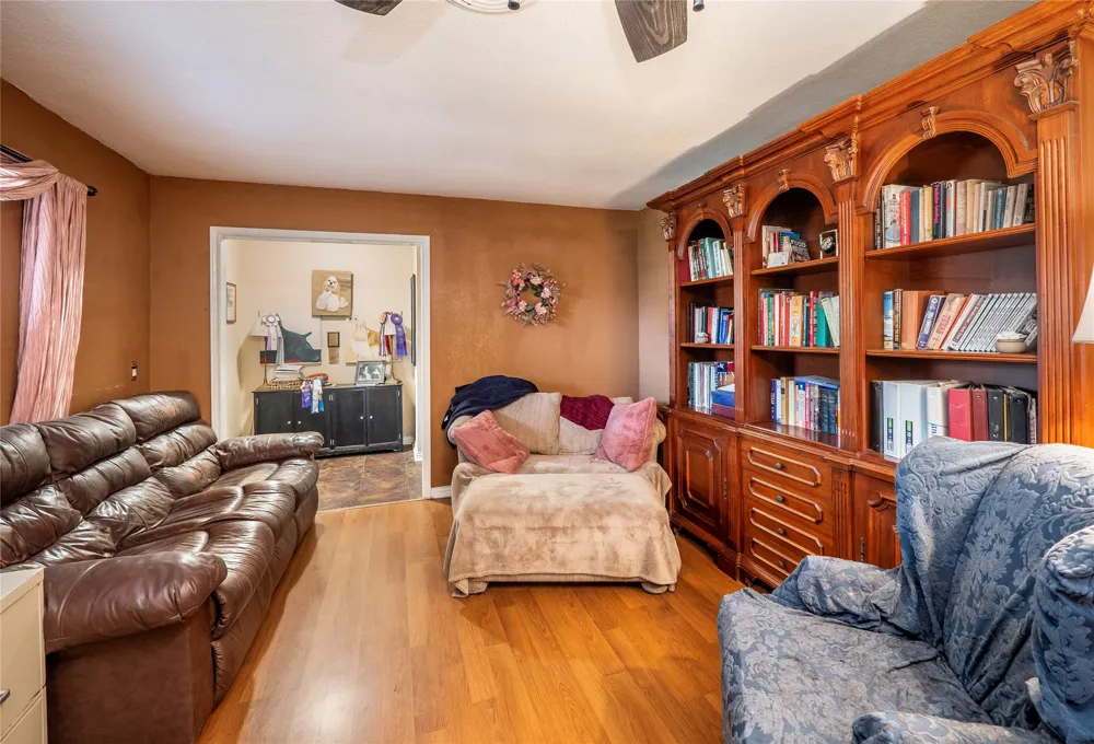 112 Hasler Street Bastrop, TX 78602