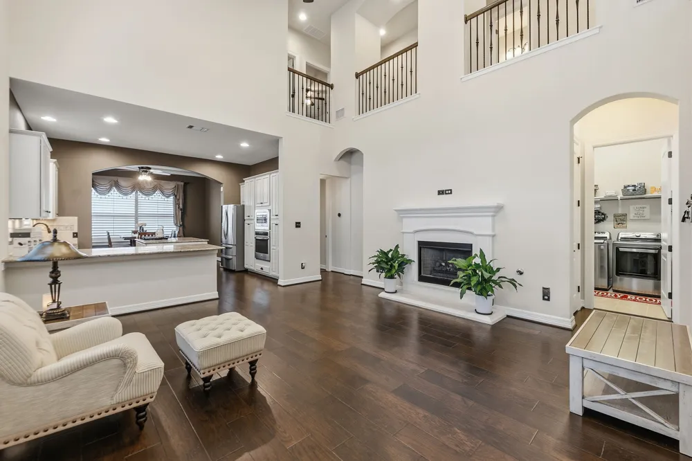401 Bellagio Drive Lakeway, TX 78734