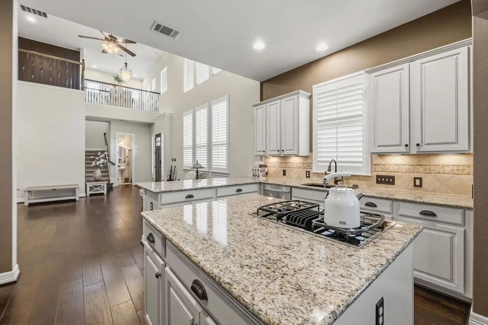 401 Bellagio Drive Lakeway, TX 78734