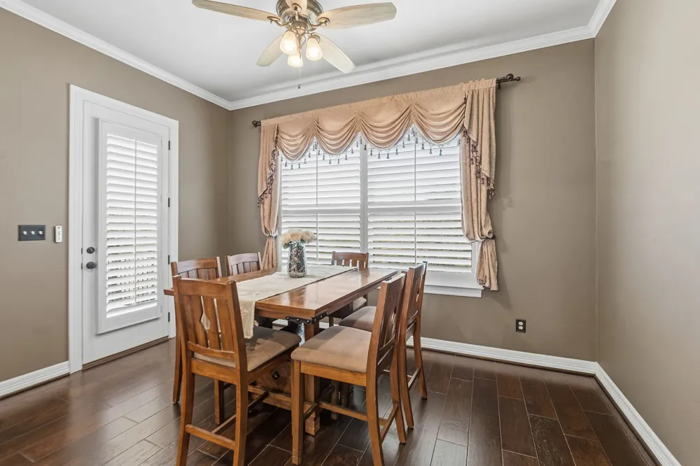 401 Bellagio Drive Lakeway, TX 78734