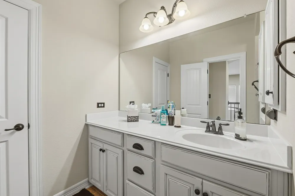 401 Bellagio Drive Lakeway, TX 78734