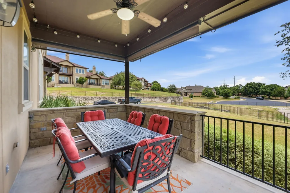 401 Bellagio Drive Lakeway, TX 78734