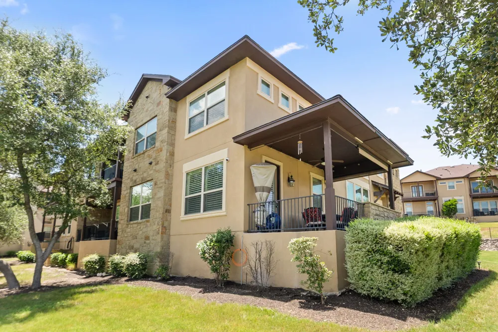 401 Bellagio Drive Lakeway, TX 78734