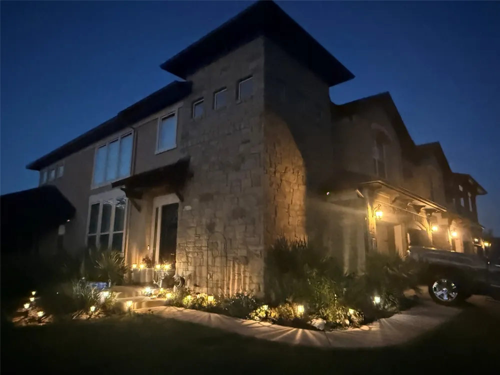 401 Bellagio Drive Lakeway, TX 78734