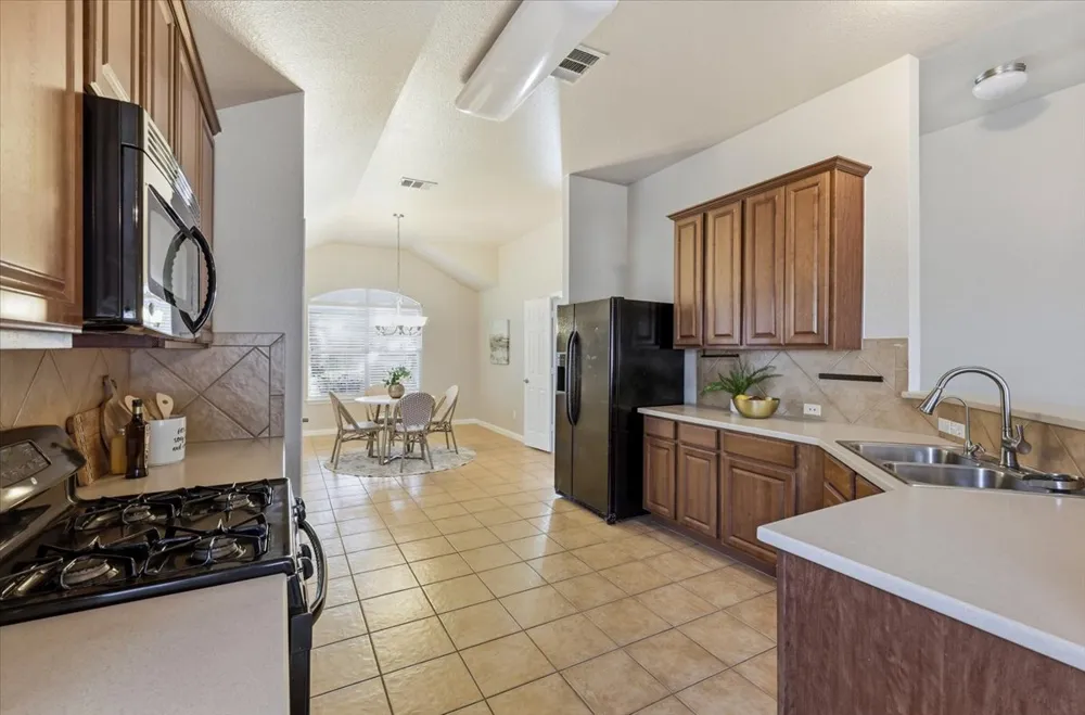 4495 Heritage Well Lane Round Rock, TX 78665