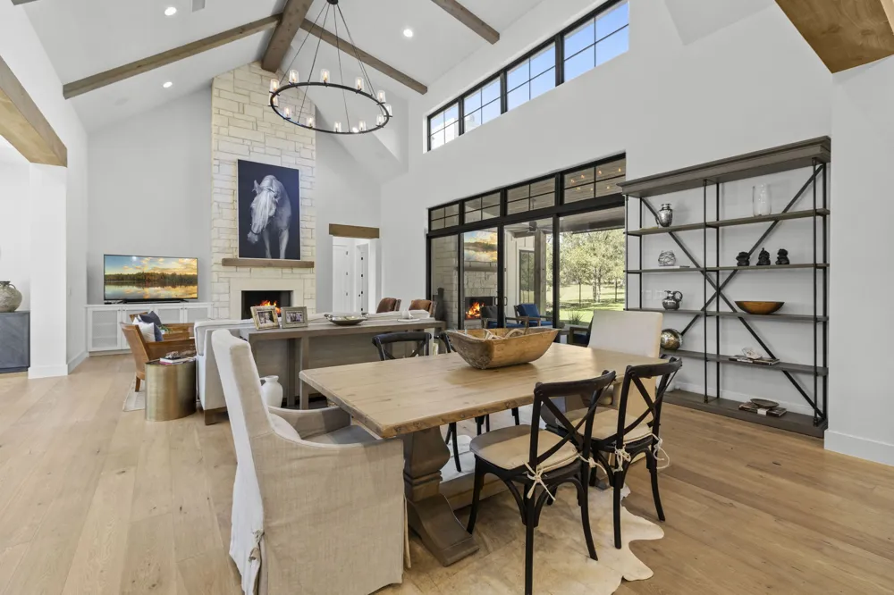 1408 Likeness Road Spicewood, TX 78669