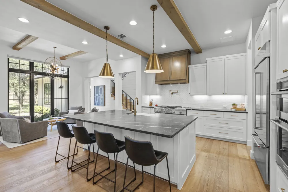 1408 Likeness Road Spicewood, TX 78669