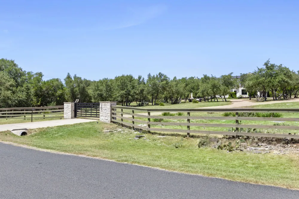 1408 Likeness Road Spicewood, TX 78669