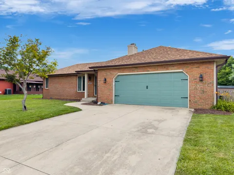 4412 W Sandpiper Drive
