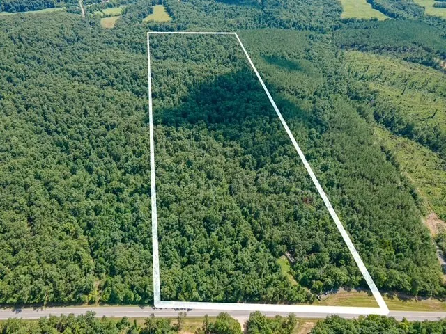 1757 Linden Hwy Hohenwald, TN 38462
