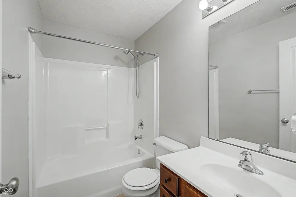 6342 Central Boulevard Whitestown, IN 46075