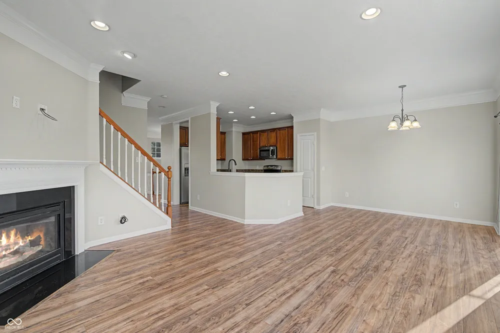 6342 Central Boulevard Whitestown, IN 46075