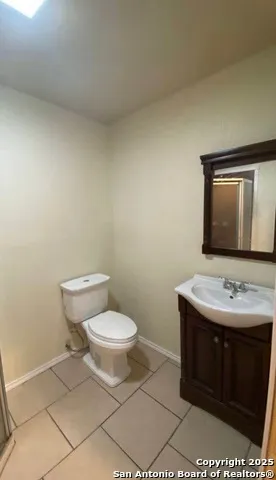 411 Old Carrizo Uvalde, TX 78801