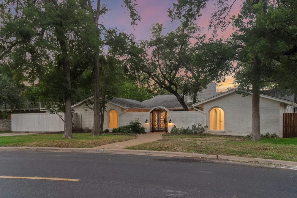 4202 Hills Drive Austin, TX 78731