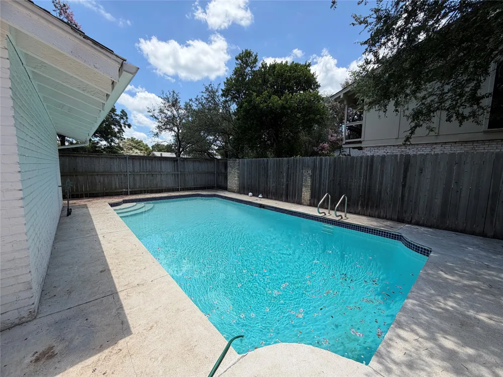 4202 Hills Drive Austin, TX 78731