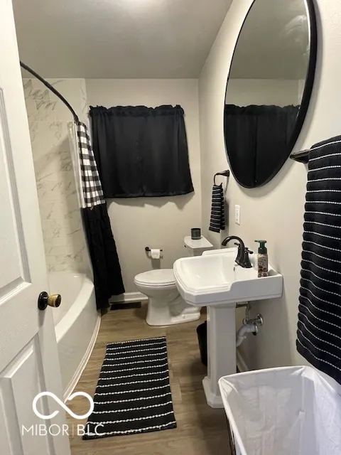 411 Gilbert Avenue Beech Grove, IN 46107