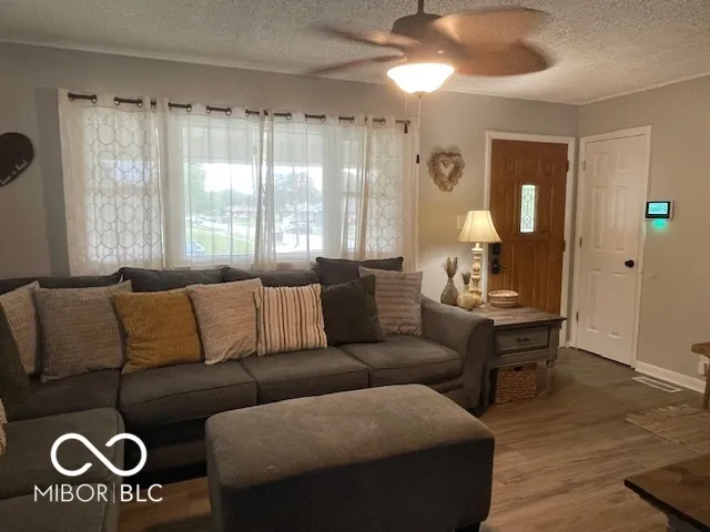411 Gilbert Avenue Beech Grove, IN 46107
