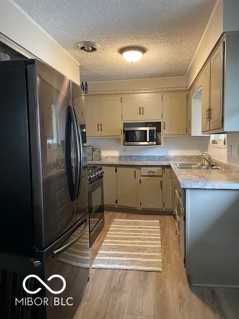 411 Gilbert Avenue Beech Grove, IN 46107
