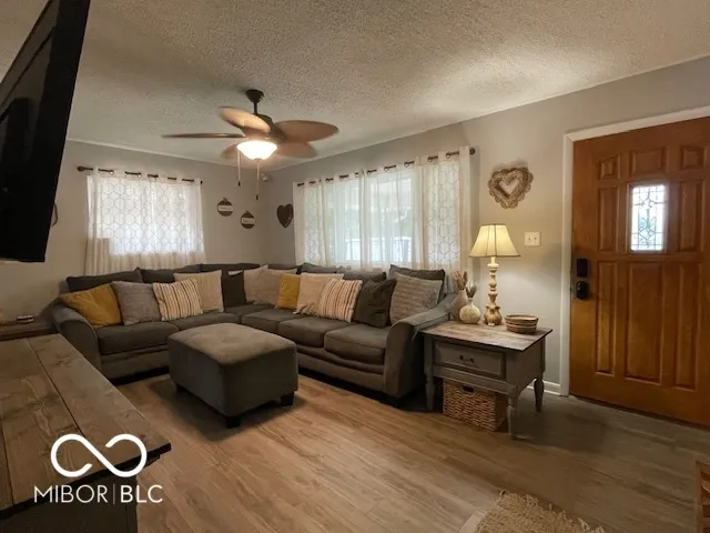 411 Gilbert Avenue Beech Grove, IN 46107