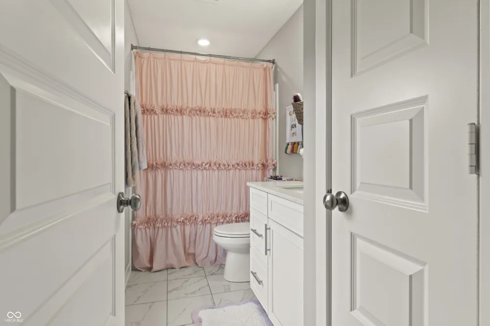 4089 Grange Drive Bargersville, IN 46106