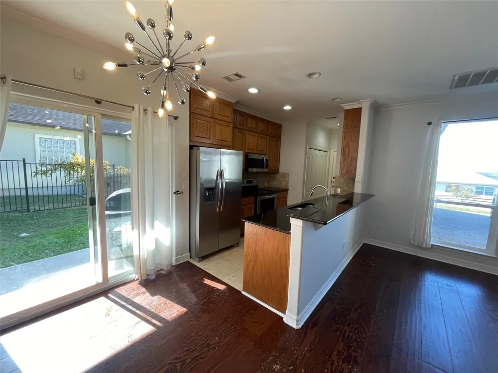 1213 Delsie Drive #B Austin, TX 78734