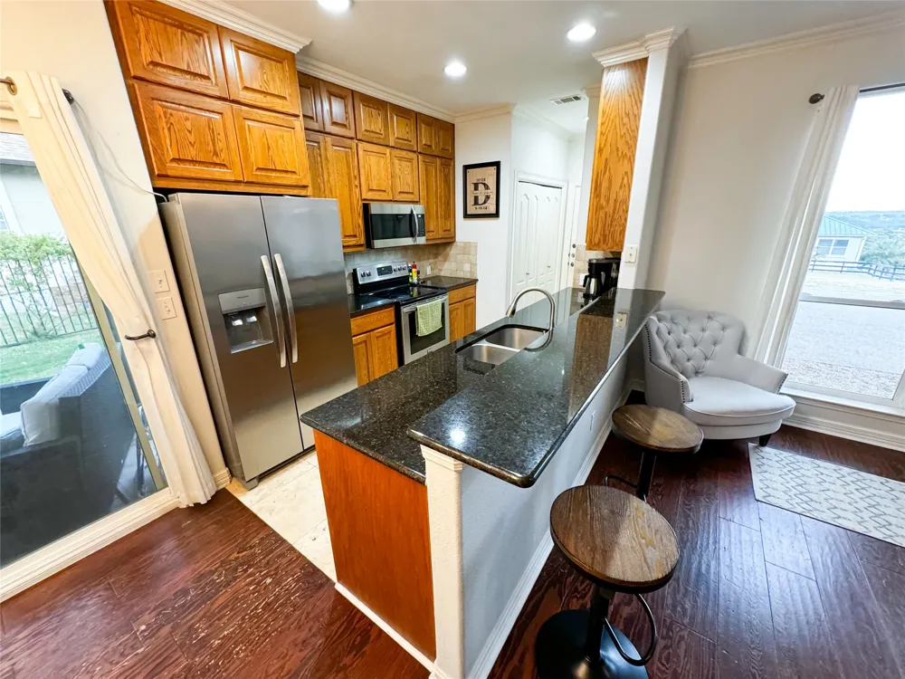 1213 Delsie Drive #B Austin, TX 78734