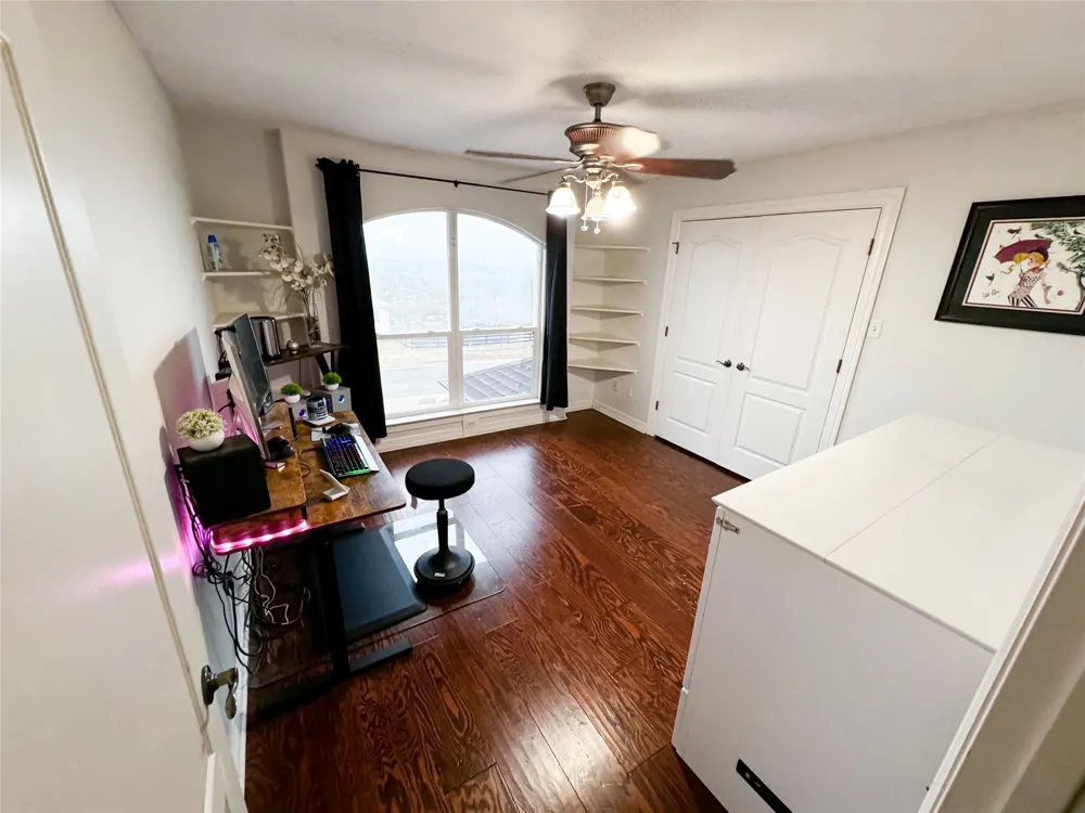 1213 Delsie Drive #B Austin, TX 78734